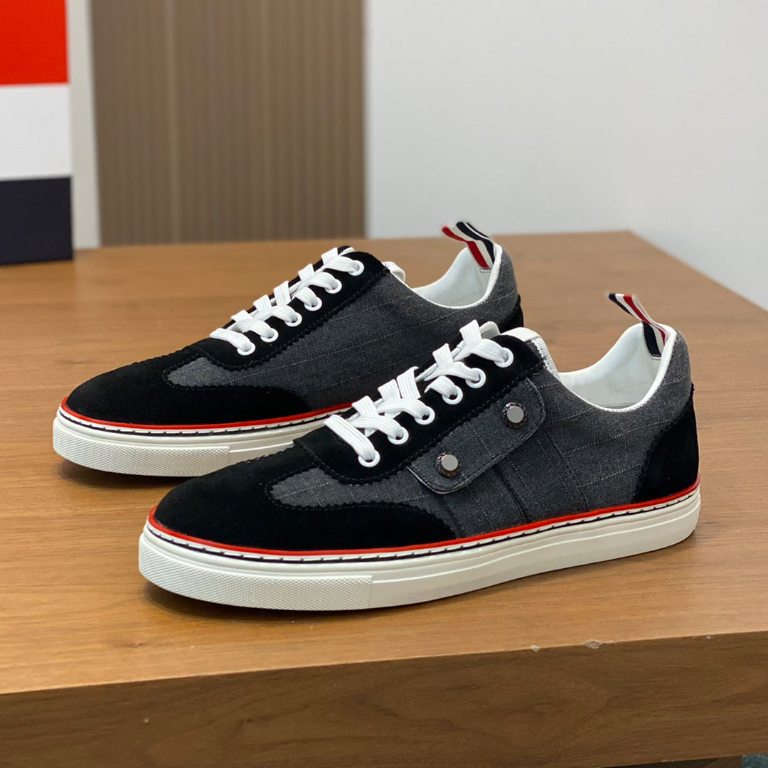 Cowhide Casual Shoe