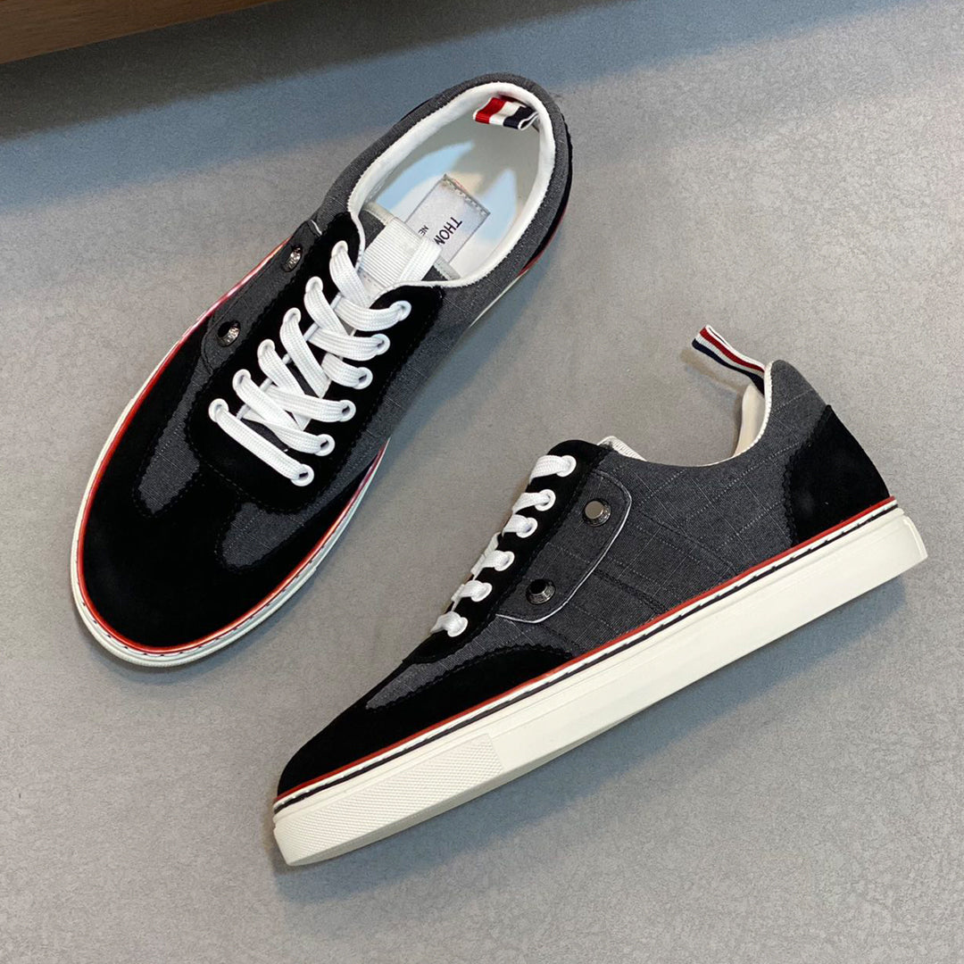 Cowhide Casual Shoe