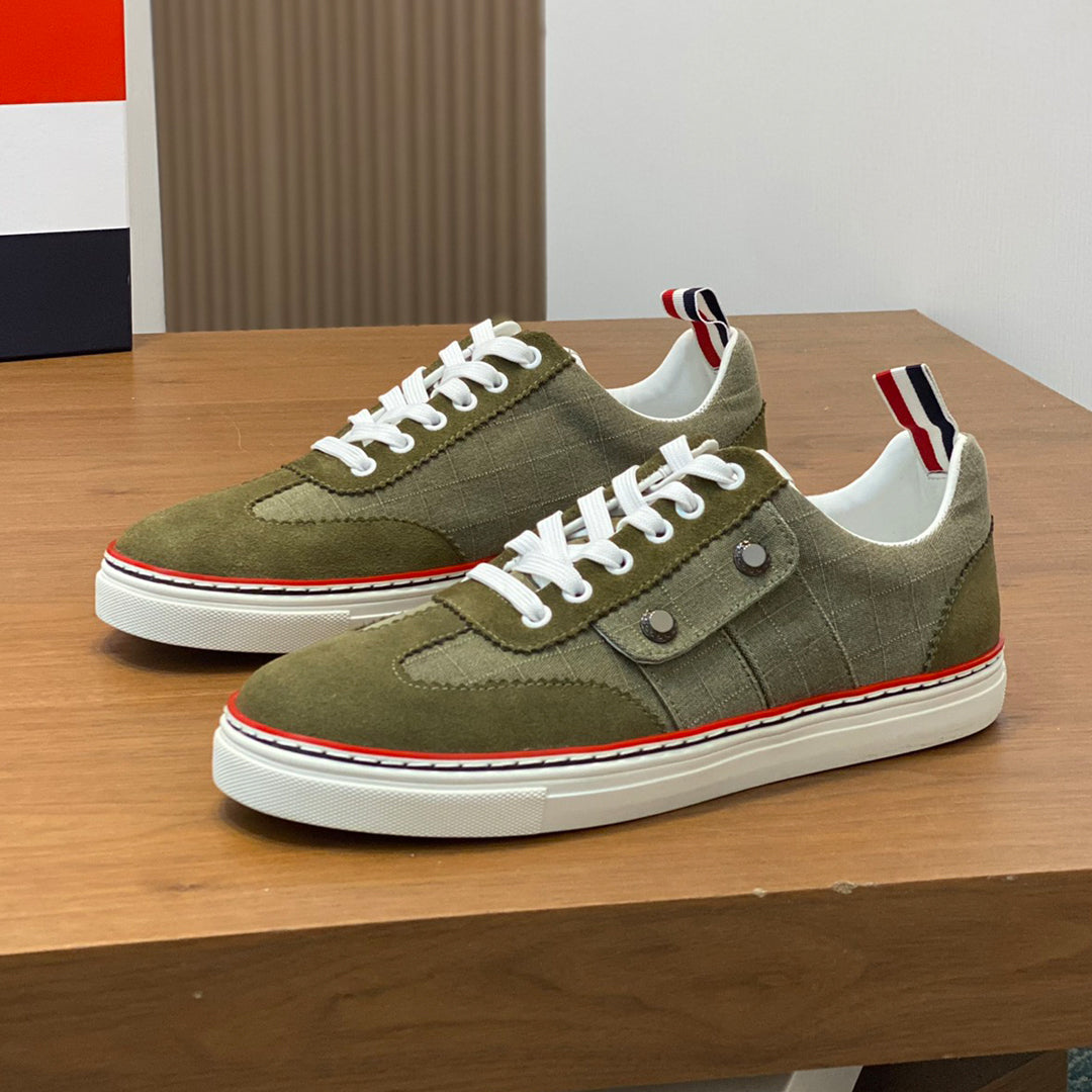 Cowhide Casual Shoe