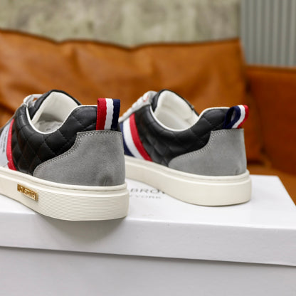 Cowhide Casual Shoe