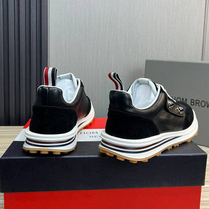 Cowhide Casual Shoe