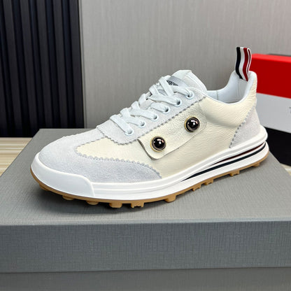 Cowhide Casual Shoe