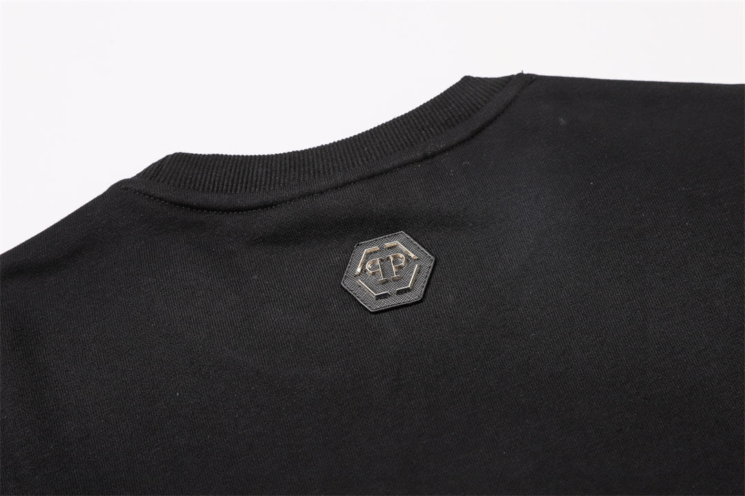New Sweatshirt Skull