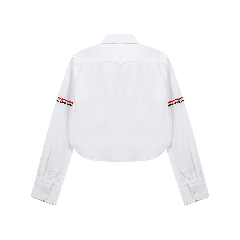 Women waist-baring shirt